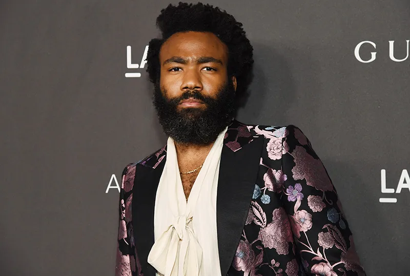 唐納德·格洛弗 (Donald Glover) 與亞馬遜簽署了八位數的總體協議