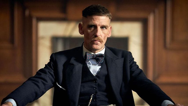 《浴血黑幫》：保羅安德森 (Paul Anderson) 在第六季中飾演亞瑟謝爾比 (Arthur Shelby) 的第一眼照片