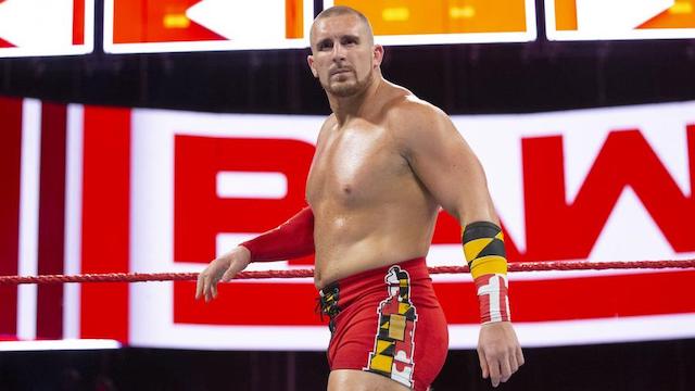 Mojo Rawley 的 WWE 過去幫助他獲得了蛇眼角色