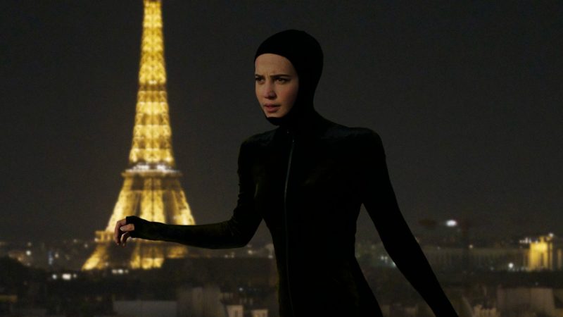 艾瑪維普 (Irma Vep) 照片確定艾莉西亞維坎德 (Alicia Vikander) 領銜的 HBO 電視劇首映日期