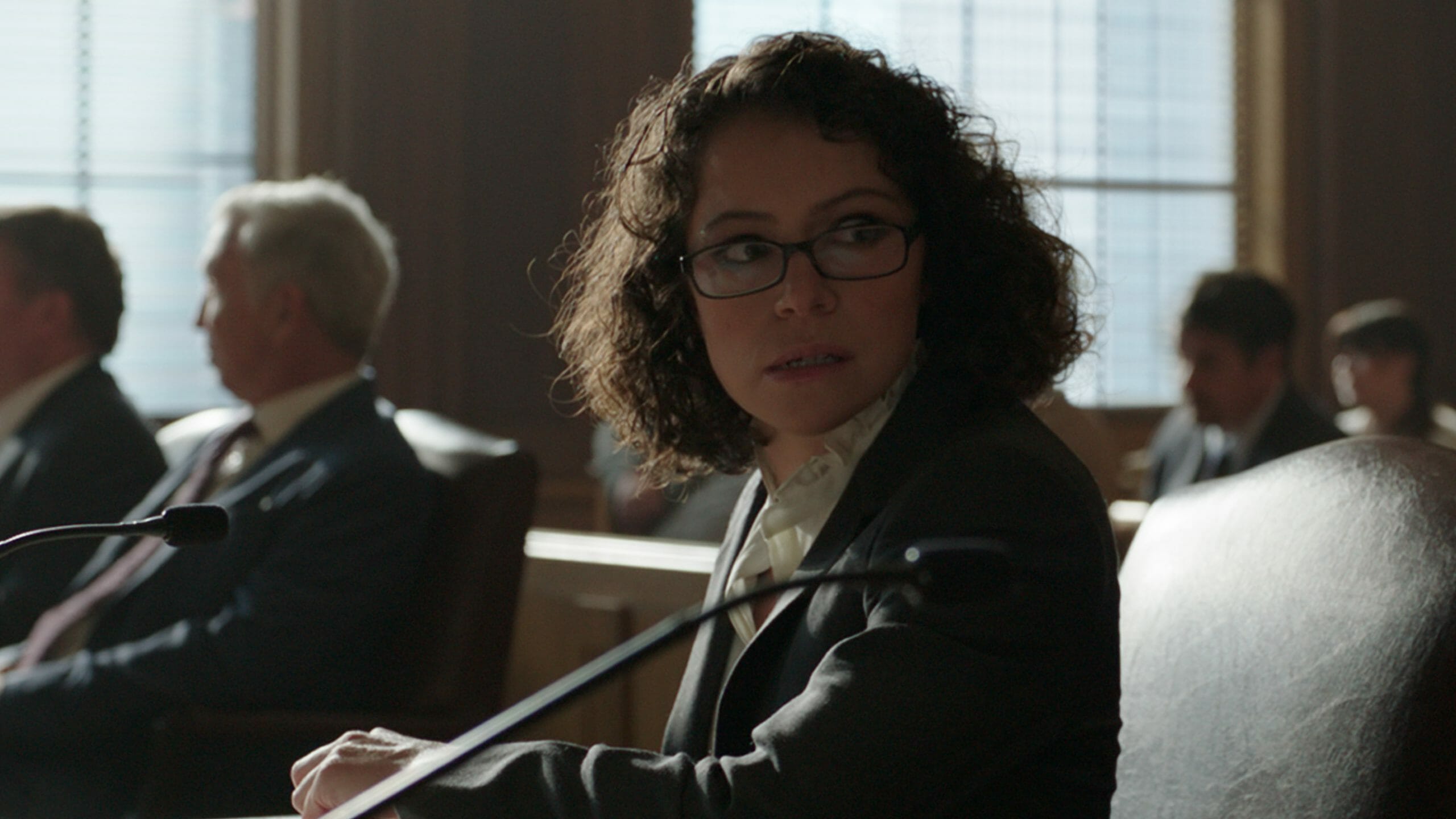 She-Hulk的Tatiana Maslany領導Apple TV+ Show Show Maxiver Pleasure保證