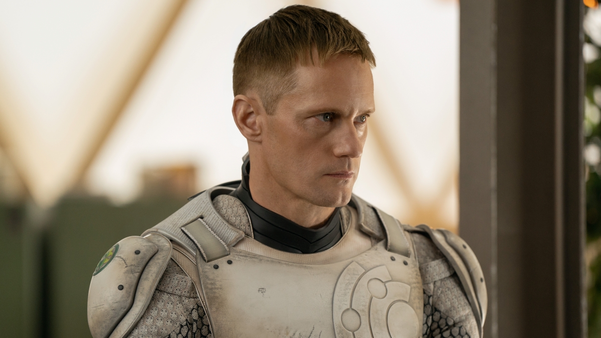 AlexanderSkarsgårdApple TV+ Show揭示了Murderbot發布日期和圖像