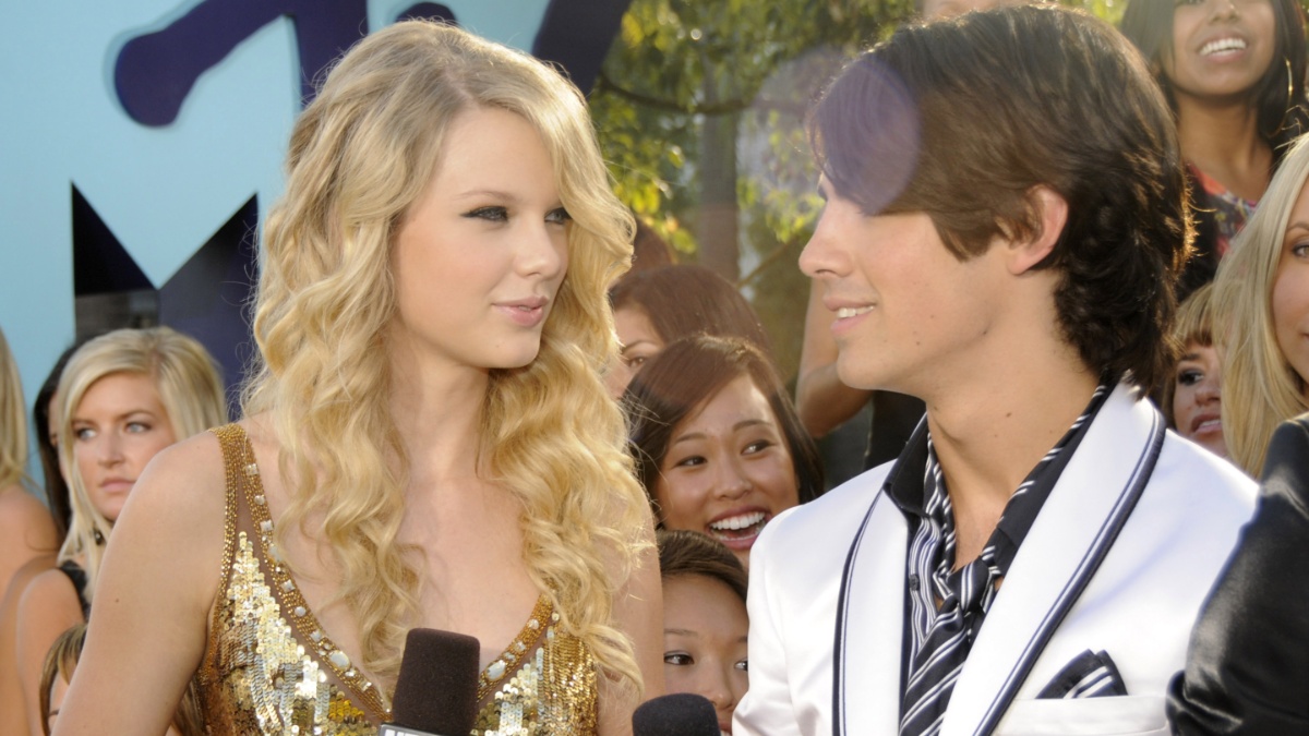 喬·喬納斯（Joe Jonas）對泰勒·斯威夫特（Taylor Swift）的diss曲目的反應解釋了