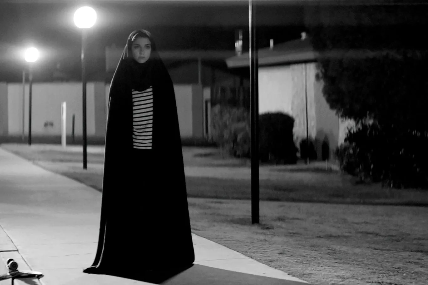 A Girl Walks Home Alone at Night (2014)